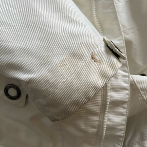 Burton | Medium | White | Snowboard Jacket - Picture 2 of 12